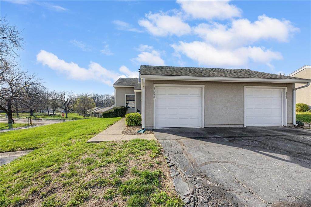 10851 Rosehill Road - Photo 1