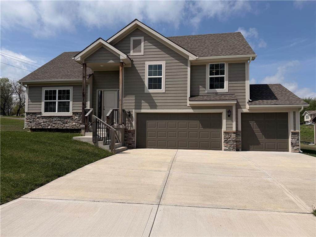 1301 Concord Drive - Photo 1