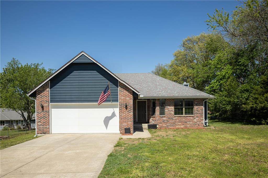 505 Mallory Court - Photo 1