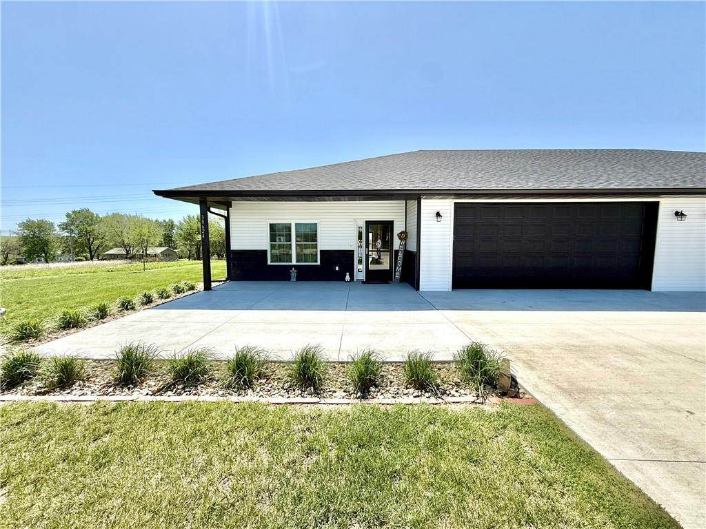 30624 Porter Drive - Photo 1