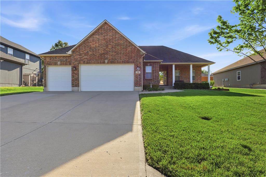 2126 Sparta Drive - Photo 1