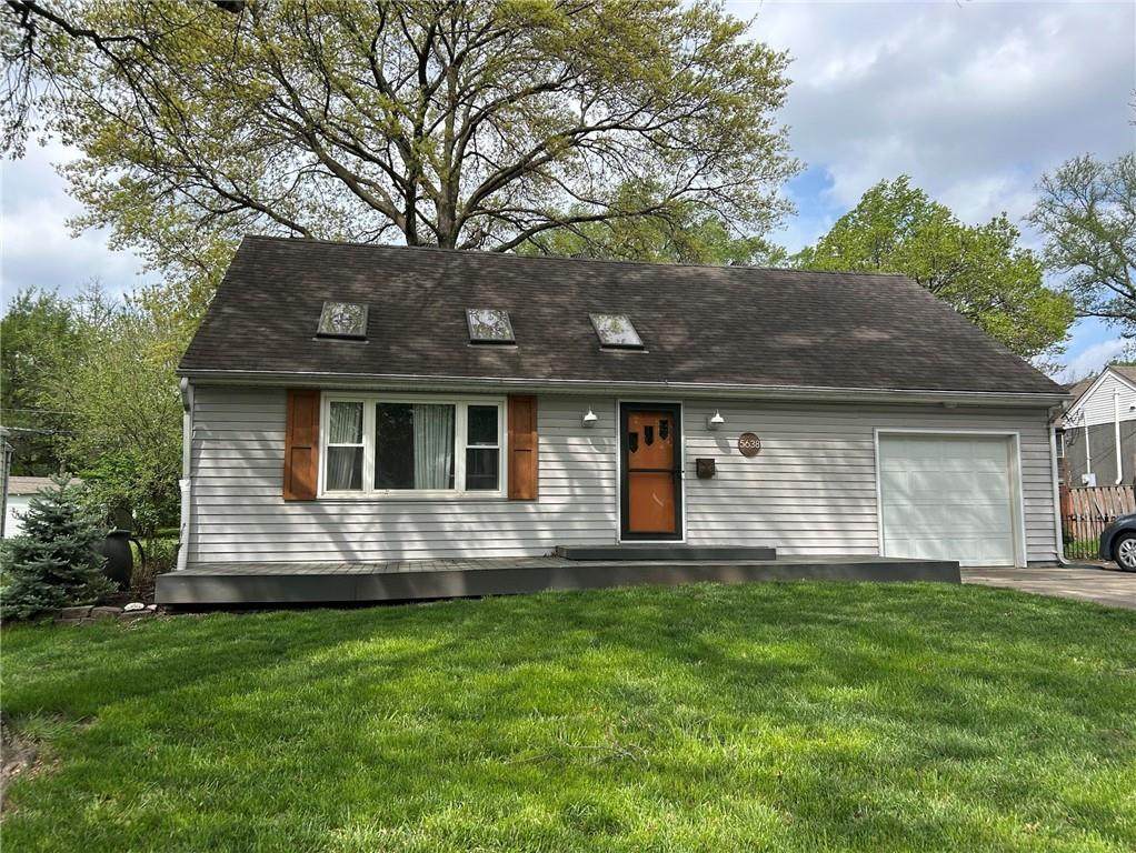 5638 Maple Street - Photo 1