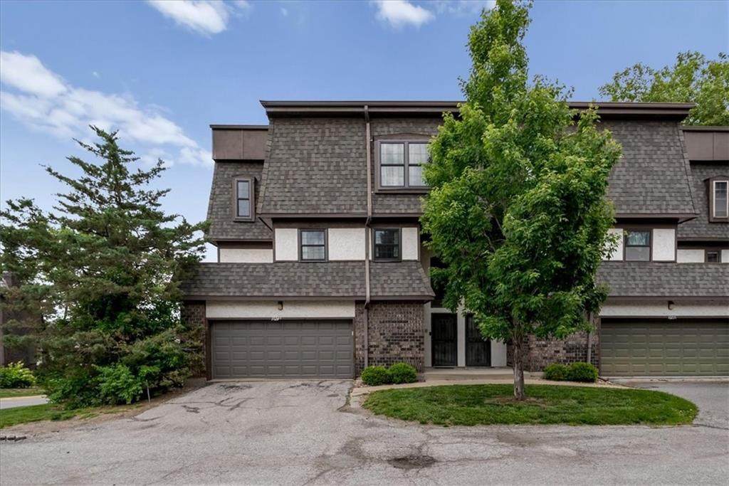 10249 Cedarbrooke Lane - Photo 1