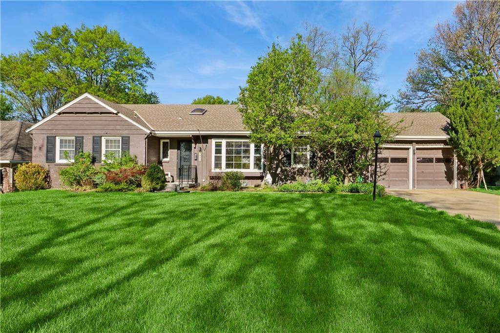 5900 Windsor Drive - Photo 1