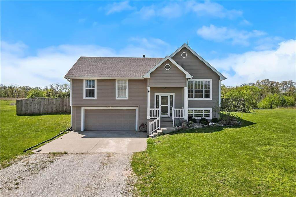 32869 146th Street - Photo 1
