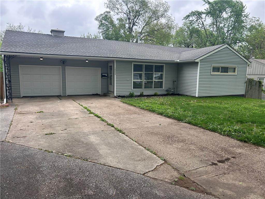 10008 68th Terrace - Photo 1