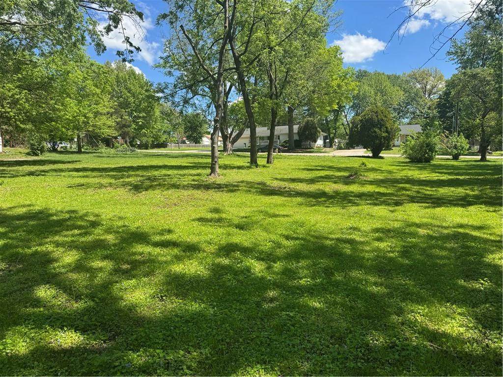 https://bt-photos.global.ssl.fastly.net/heartland/orig_boomver_1_2616316-1.jpg