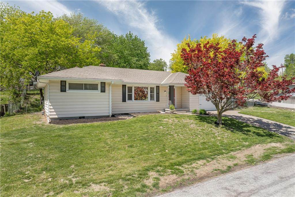 2828 32nd Street - Photo 1