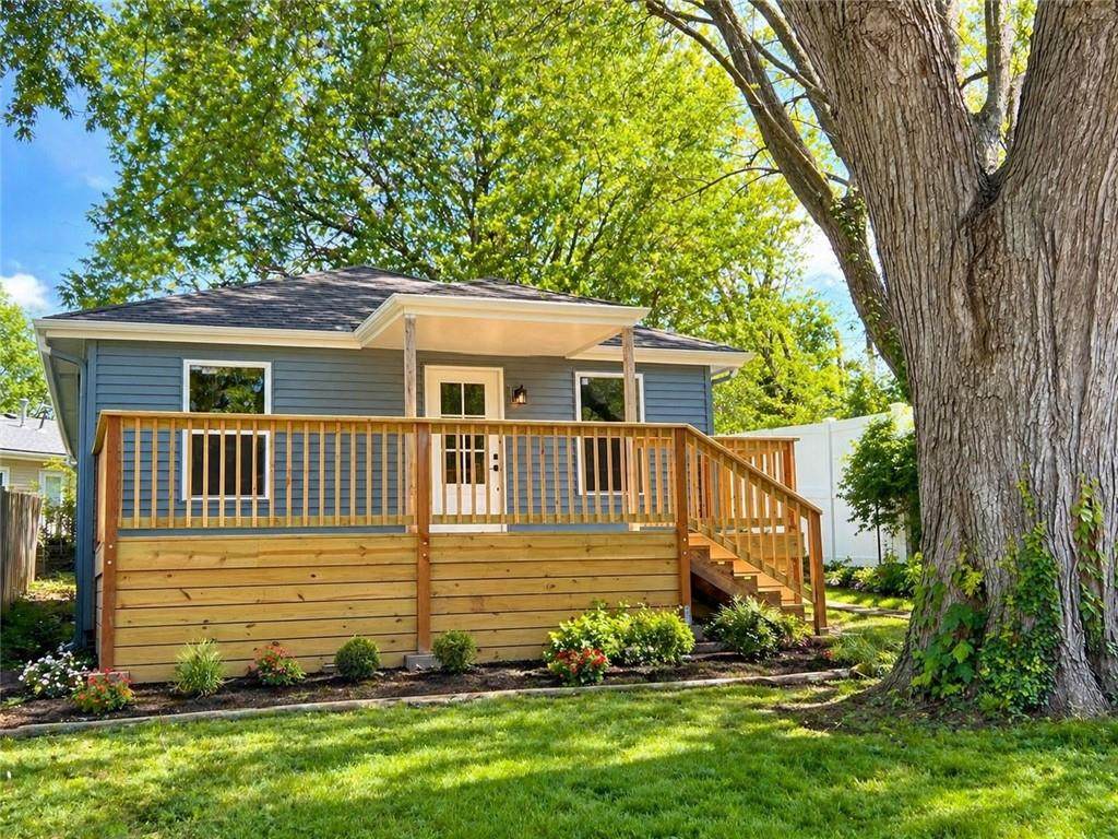 705 Fairview Avenue - Photo 1