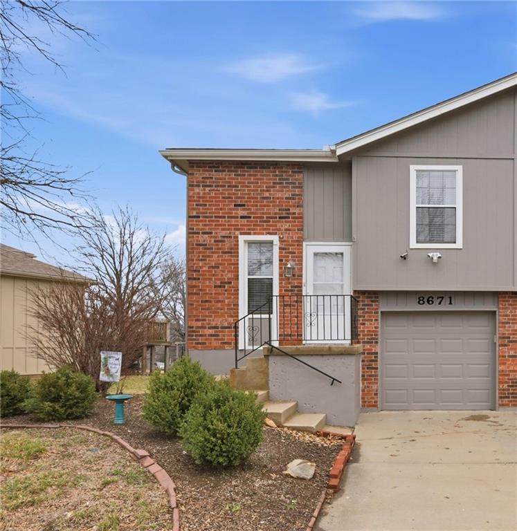 8671 Hull Avenue - Photo 1