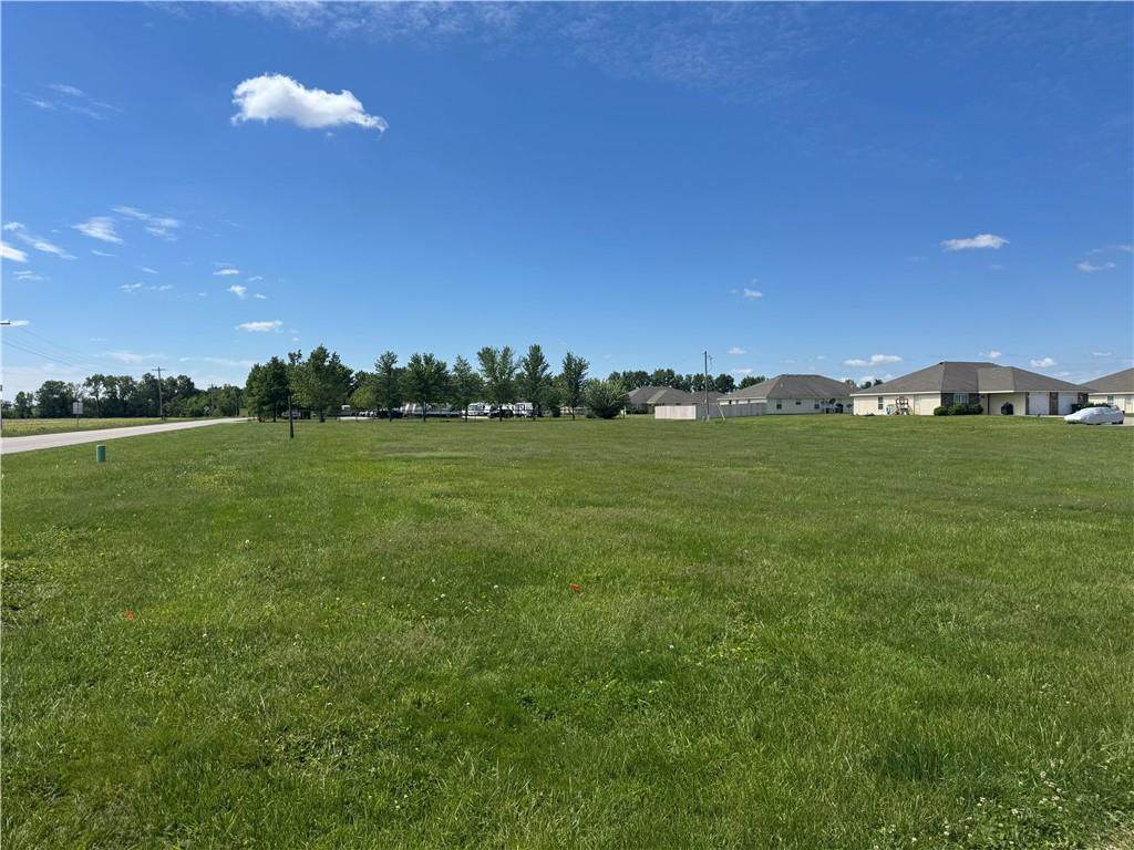 504 West Outer Road - Photo 1