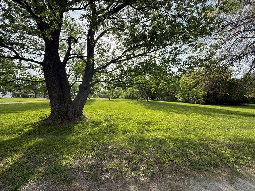 https://bt-photos.global.ssl.fastly.net/heartland/orig_boomver_1_2618604-1.jpg
