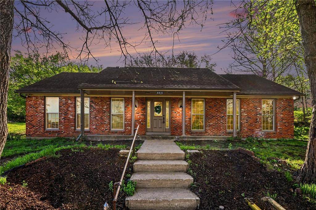 4811 Waukomis Drive - Photo 1