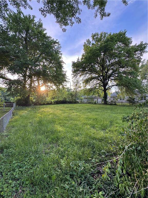  3942A N Jackson Avenue - Photo 1