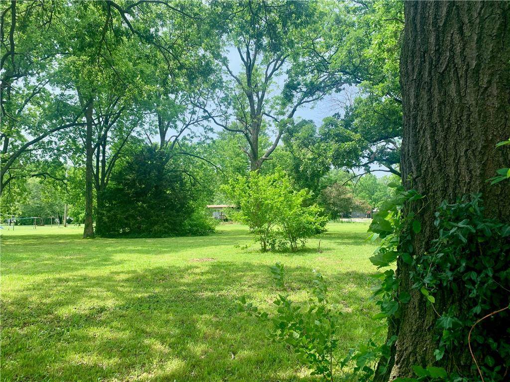 https://bt-photos.global.ssl.fastly.net/heartland/orig_boomver_1_2620612-1.jpg