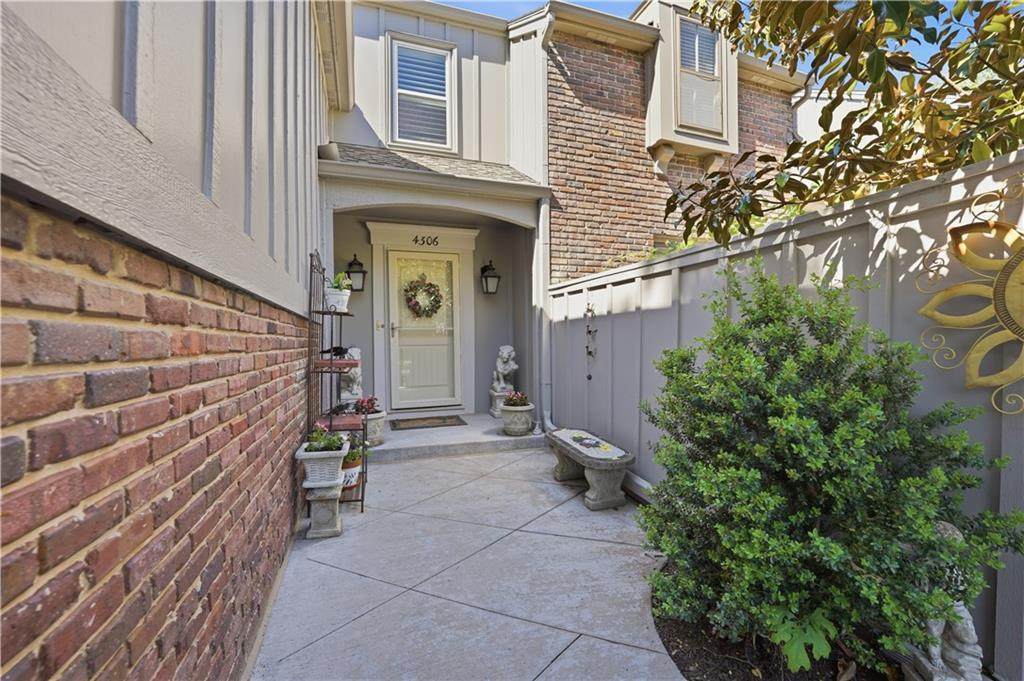 4306 111TH Terrace - Photo 1