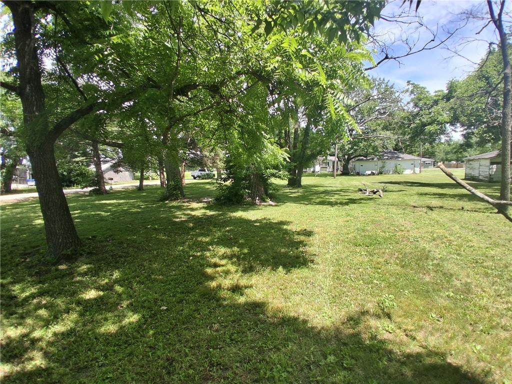 https://bt-photos.global.ssl.fastly.net/heartland/orig_boomver_1_2622250-1.jpg