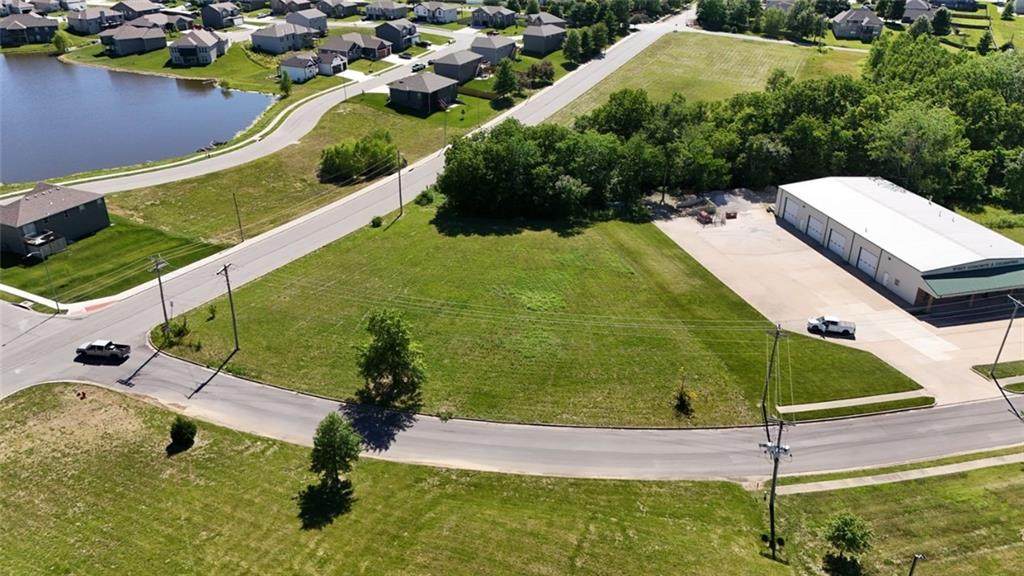 400 Powell Drive - Photo 1