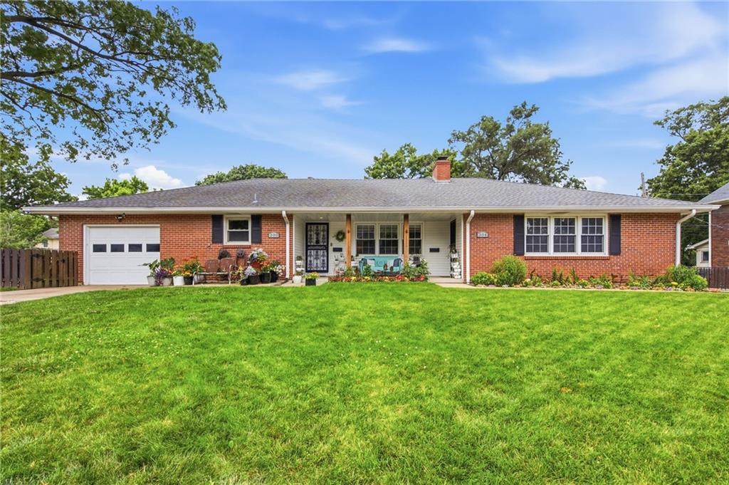 300 20TH Street - Photo 1