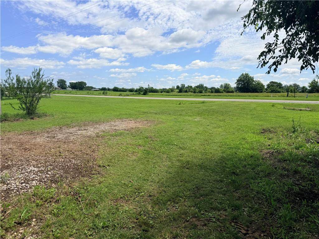 20156 43 Highway - Photo 1