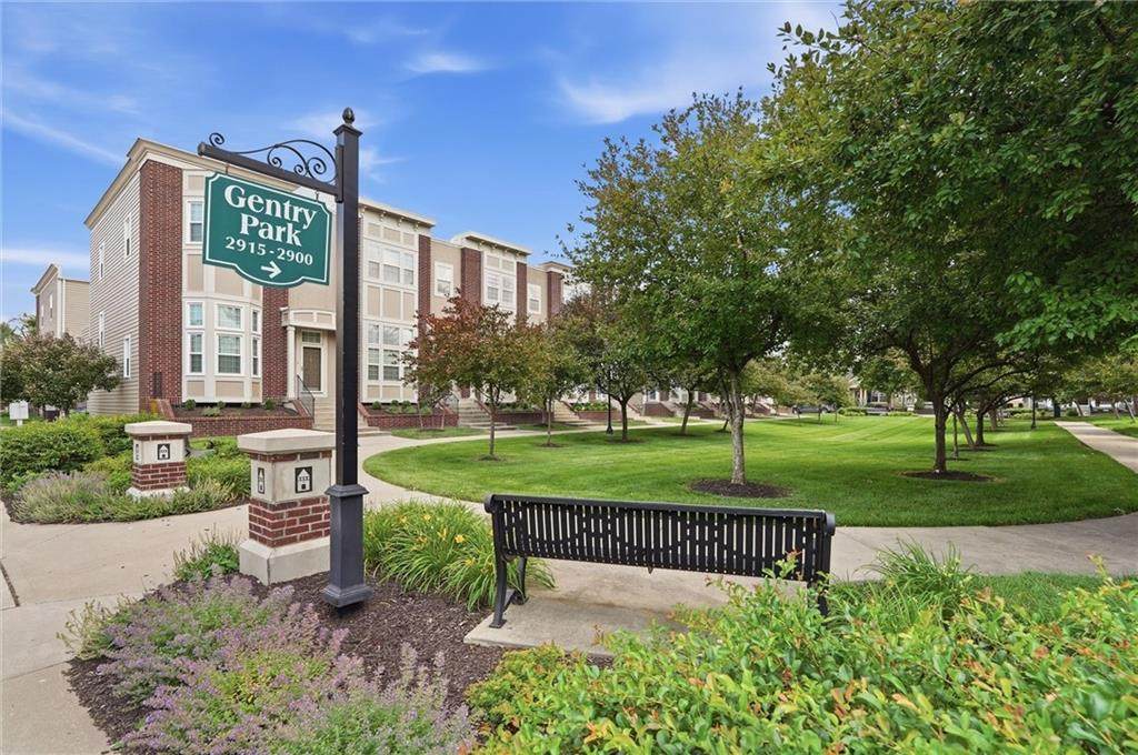 2911 Gentry Park Parkway - Photo 1
