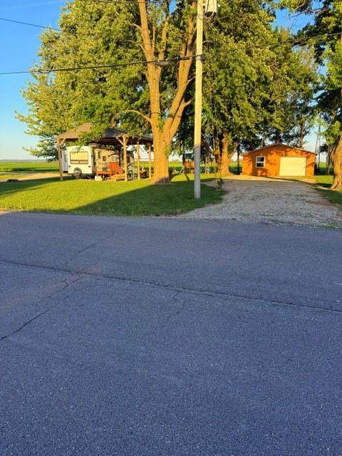 487 Lakeshore Drive - Photo 1