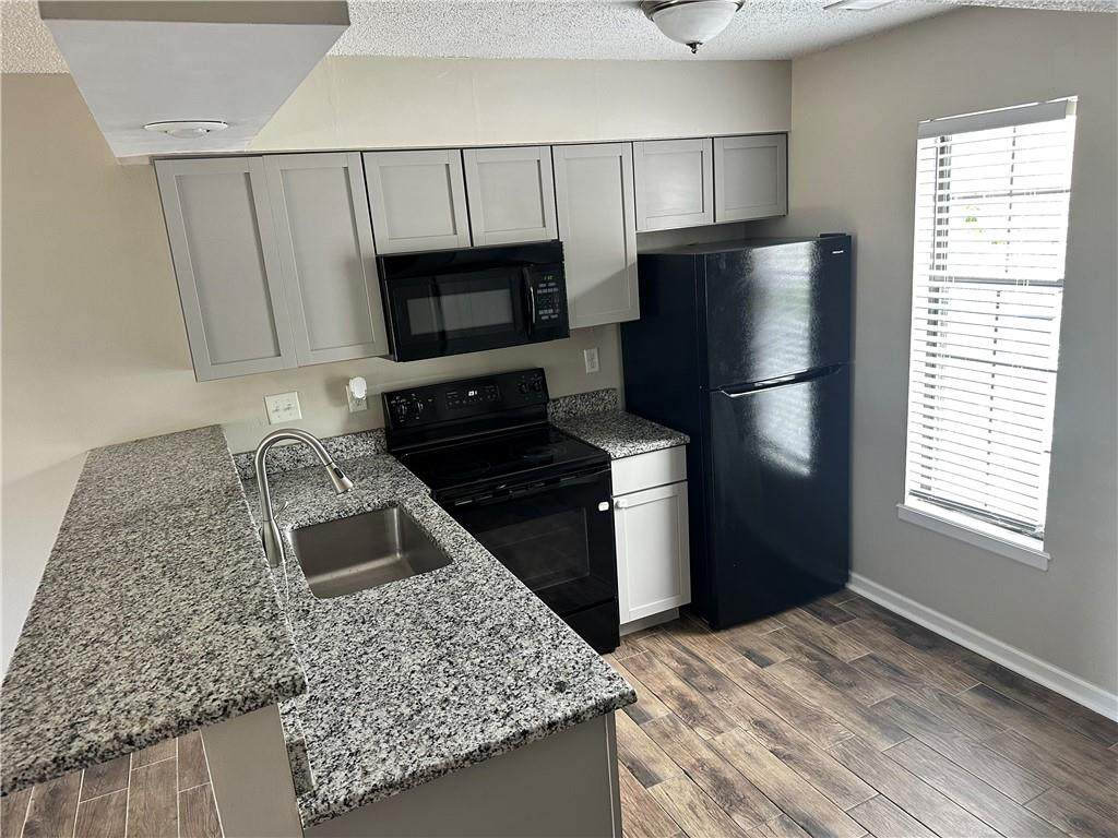 725 Liggett Road - Photo 1