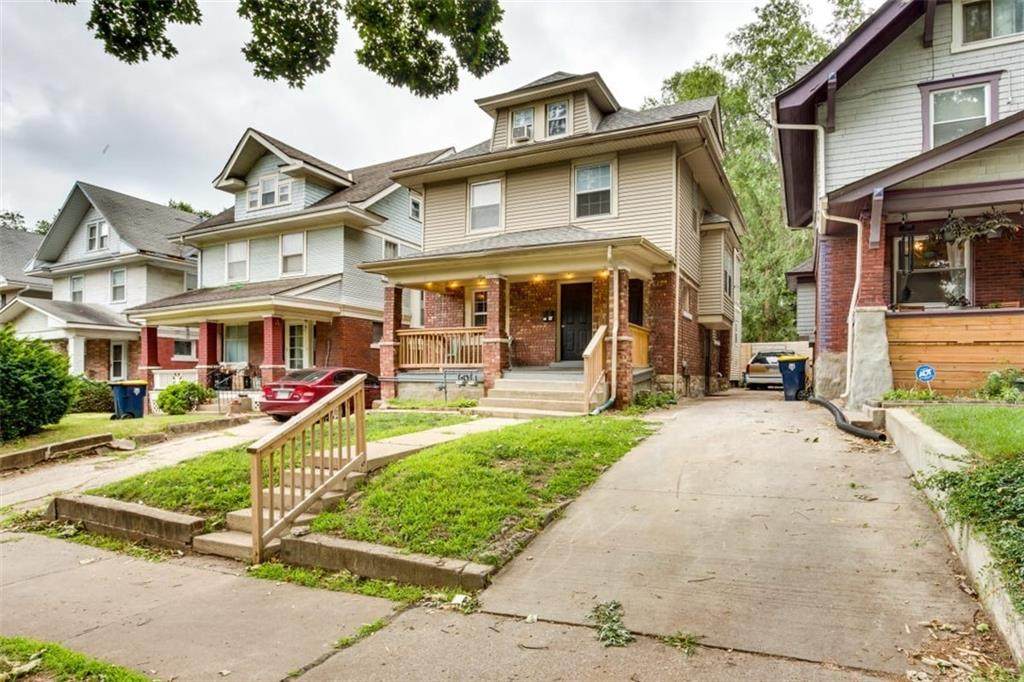 831 39th Terrace - Photo 1