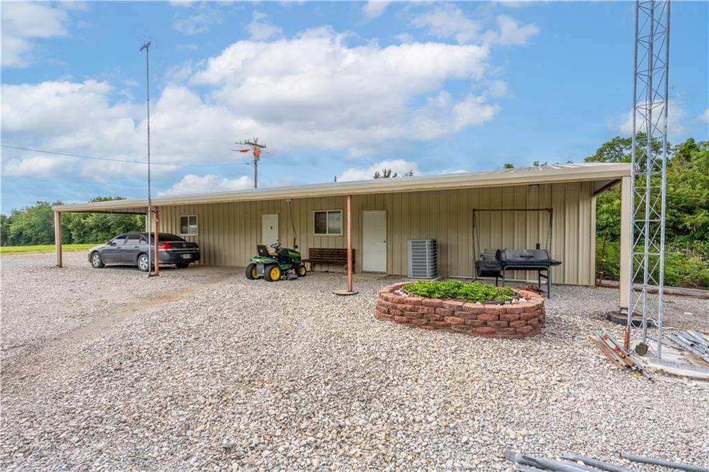 32338 Bunker Hill Road - Photo 1