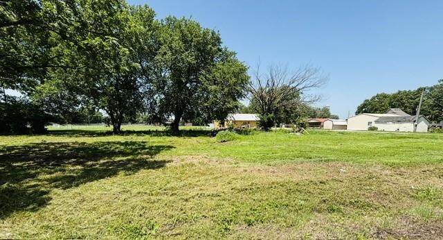 107 Hoisington Street - Photo 1