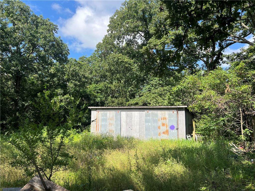 647 185 PVT Road - Photo 1
