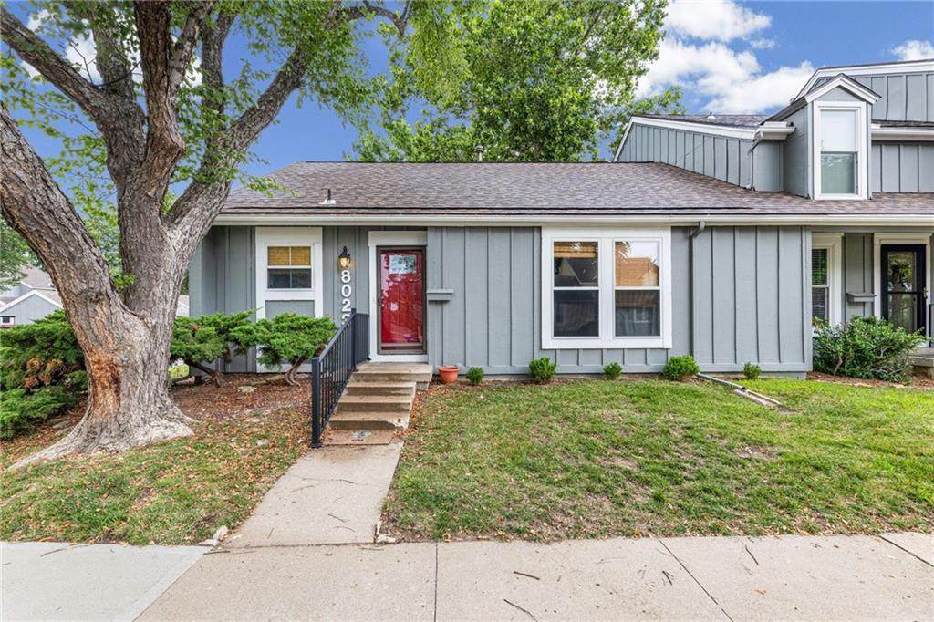 8023 Halsey Street - Photo 1