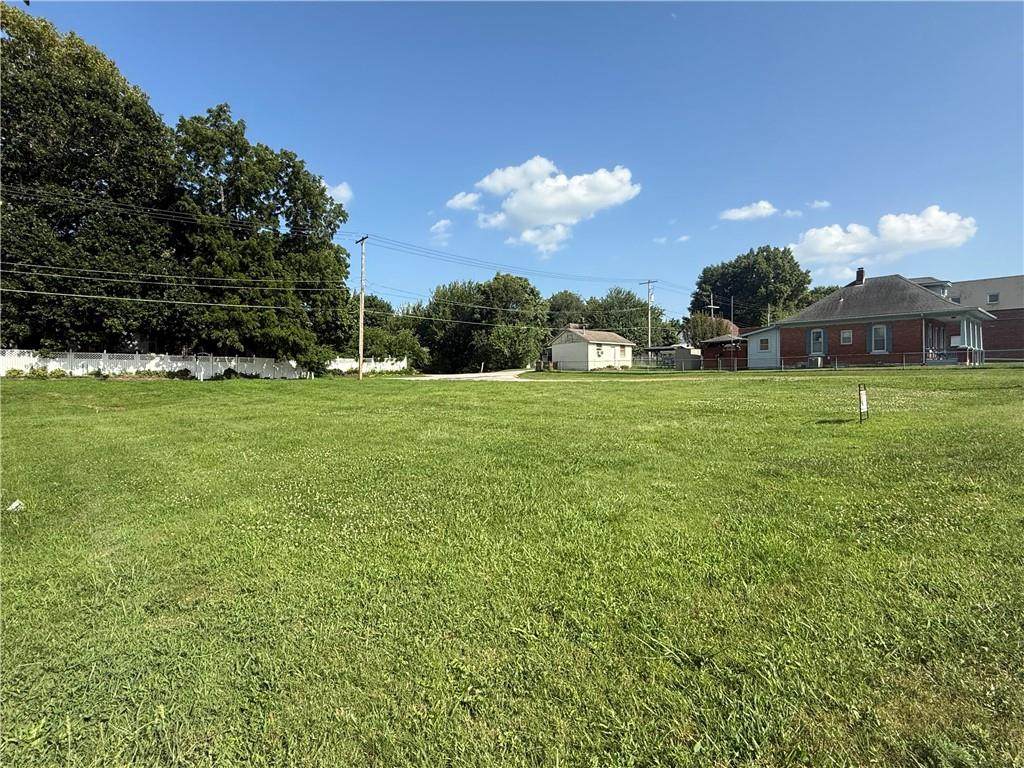 711 Sterling Avenue - Photo 1