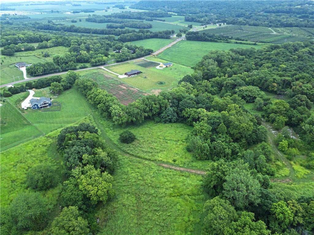 https://bt-photos.global.ssl.fastly.net/heartland/orig_boomver_1_2632945-1.jpg