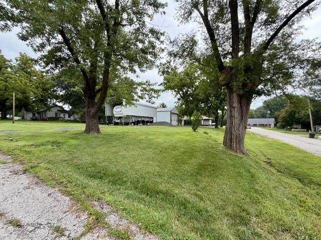 401 N Kenyon Street - Photo 1