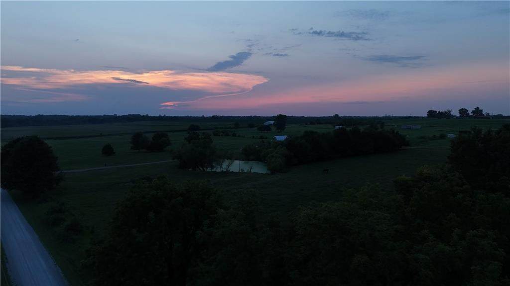 https://bt-photos.global.ssl.fastly.net/heartland/orig_boomver_1_2634037-1.jpg