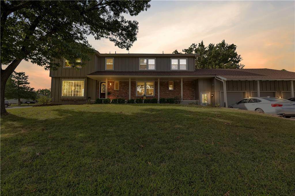 9526 Olmstead Road - Photo 1