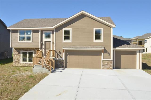 313 Fairview Circle - Photo 1