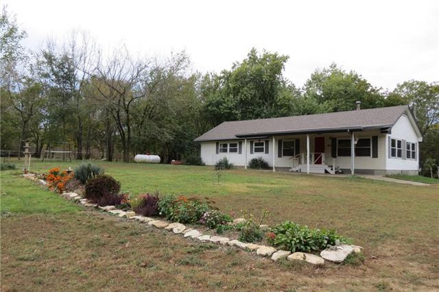 15607 333RD Street - Photo 1