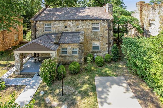 711 47th Street - Photo 1