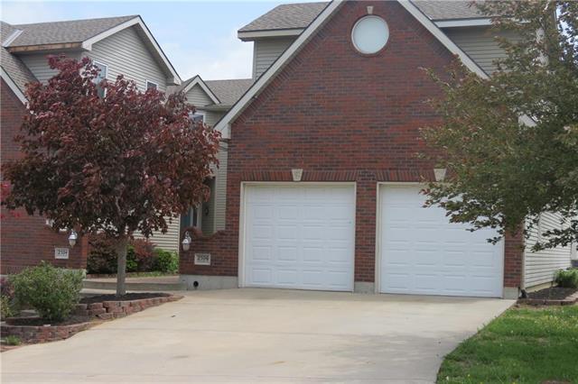 2506 Twin Oaks Drive - Photo 1