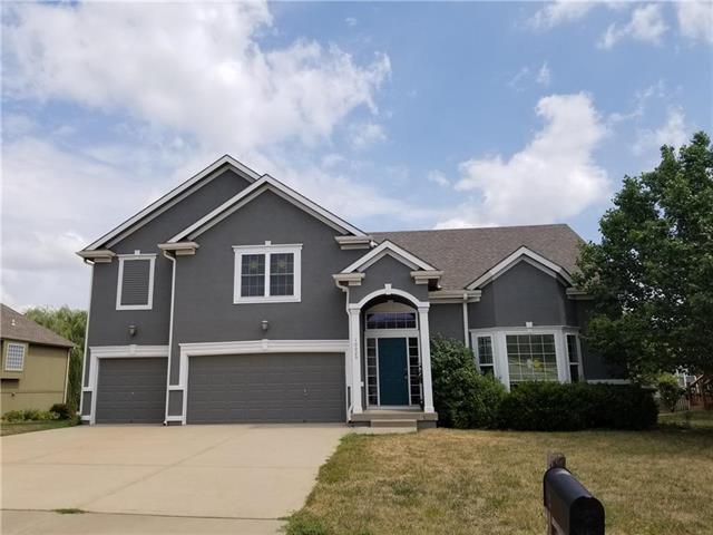 10025 Willow Avenue - Photo 1