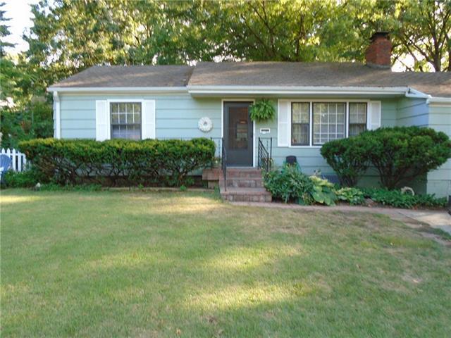 3005 74 Street - Photo 1