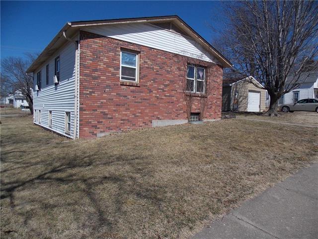708 Iowa Street - Photo 1