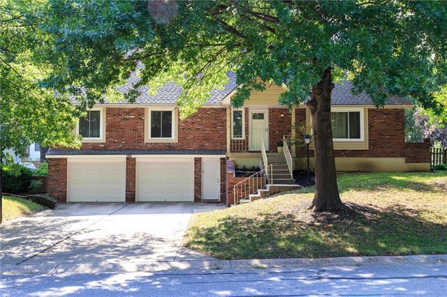 310 Weschester Drive - Photo 1