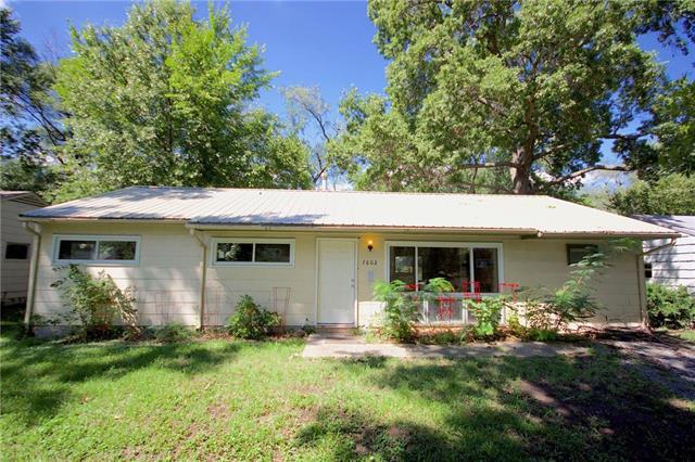 7602 112th Street - Photo 1