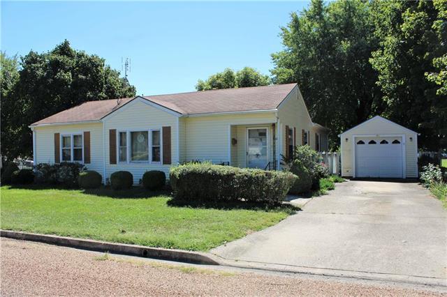 501 7th Street - Photo 1