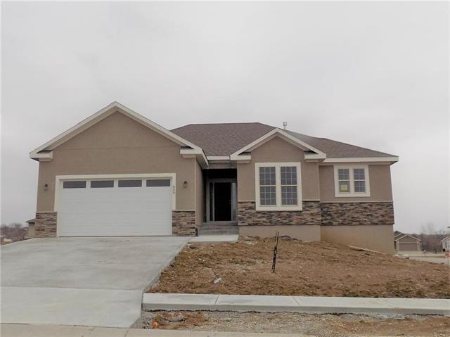 647 Crestview Drive - Photo 1