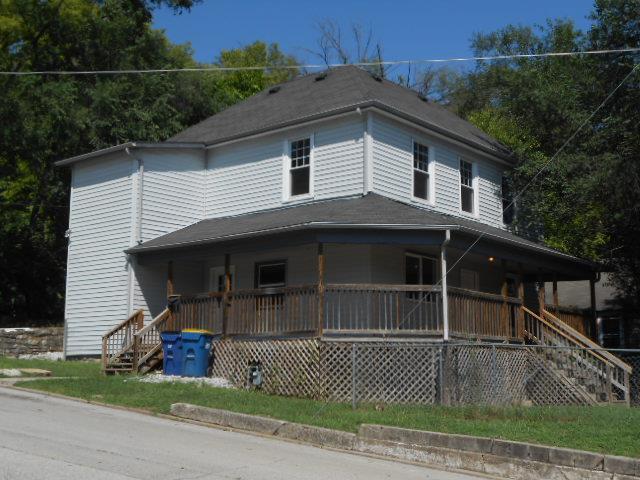 402 Excelsior Street - Photo 1