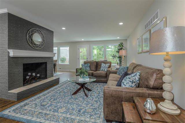 2615 92ND Street - Photo 1